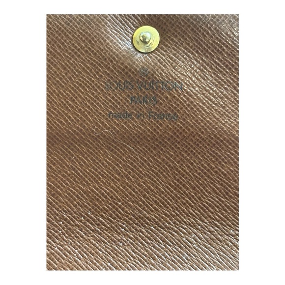 Louis Vuitton Monogram Alexandra Wallet – Classic Trifold - Picture 5 of 12